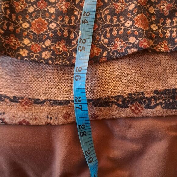 Style & Co Top Women's Small S Bohemian Soft Elegant Rhinestones Career Office - Picture 7 of 8